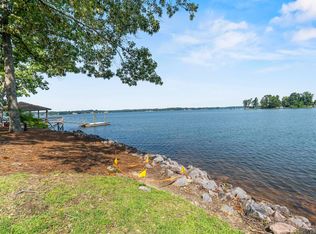 1180 Putnam Dr, Chapin, SC 29036