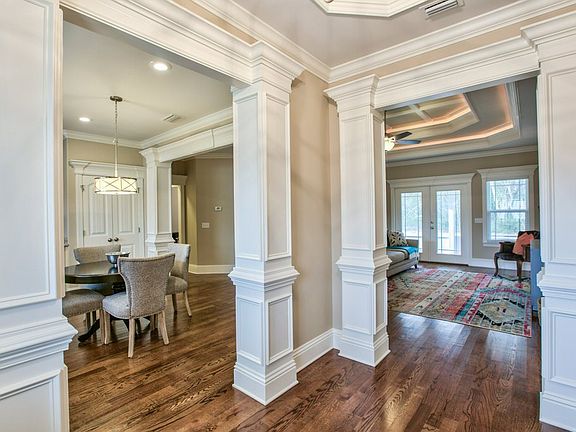 5th image of 70 Arbor View Dr
