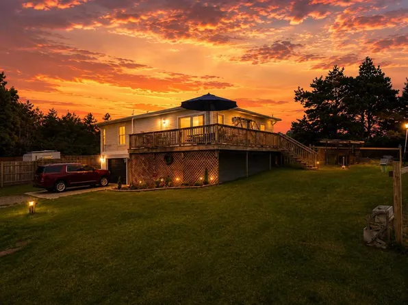 1705 McDougal Rd, Petoskey, MI 49770