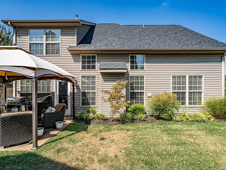 11009 Symington Cir — Photo 49