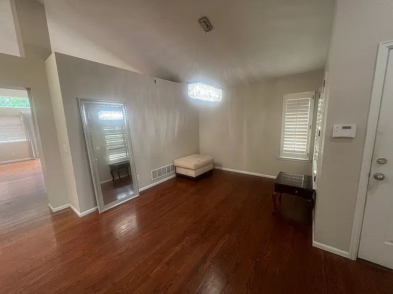 1814 S Ironton St — Photo 7