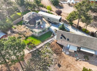 13633 Summit Valley Rd, Hesperia, CA 92345