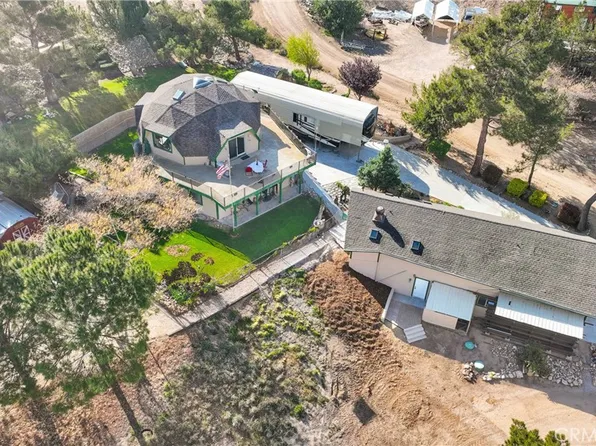 13633 Summit Valley Rd, Hesperia, CA 92345