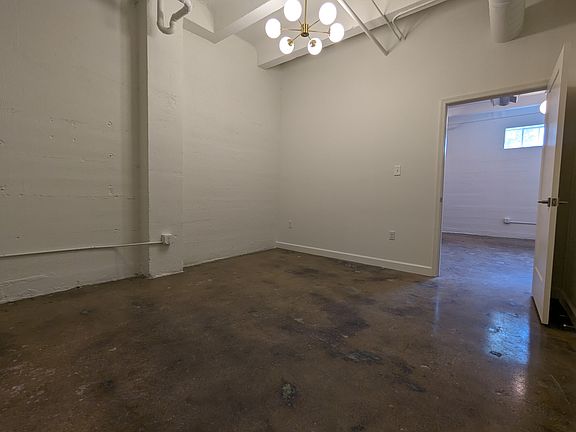 3rd image of 305 6th St #201
