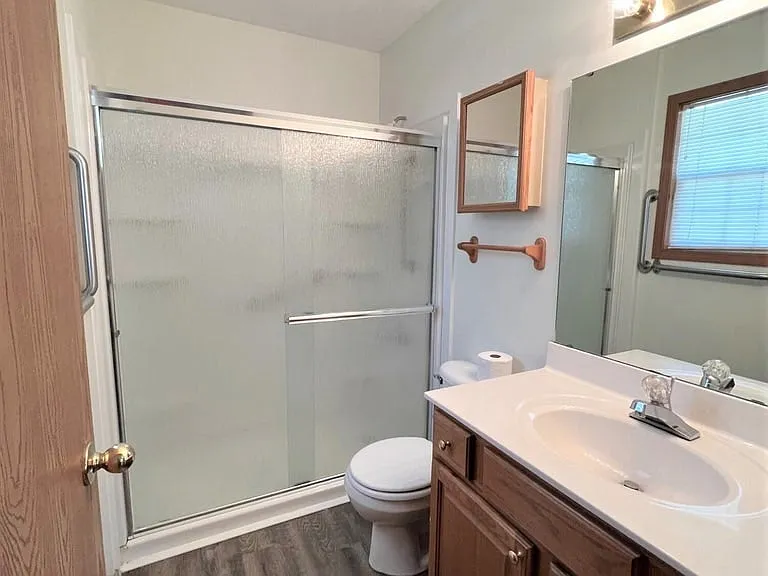 125 W Wade St — Photo 2