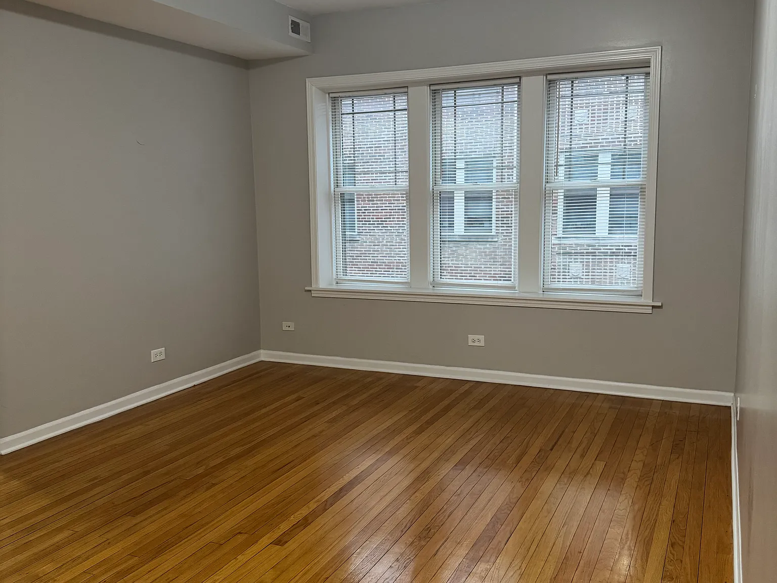 1 bed, 800 sqft, $1,575 — Photo 4