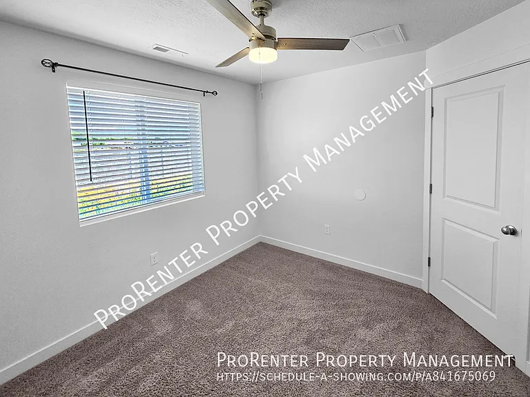 1152 W Beacon Way — Photo 22