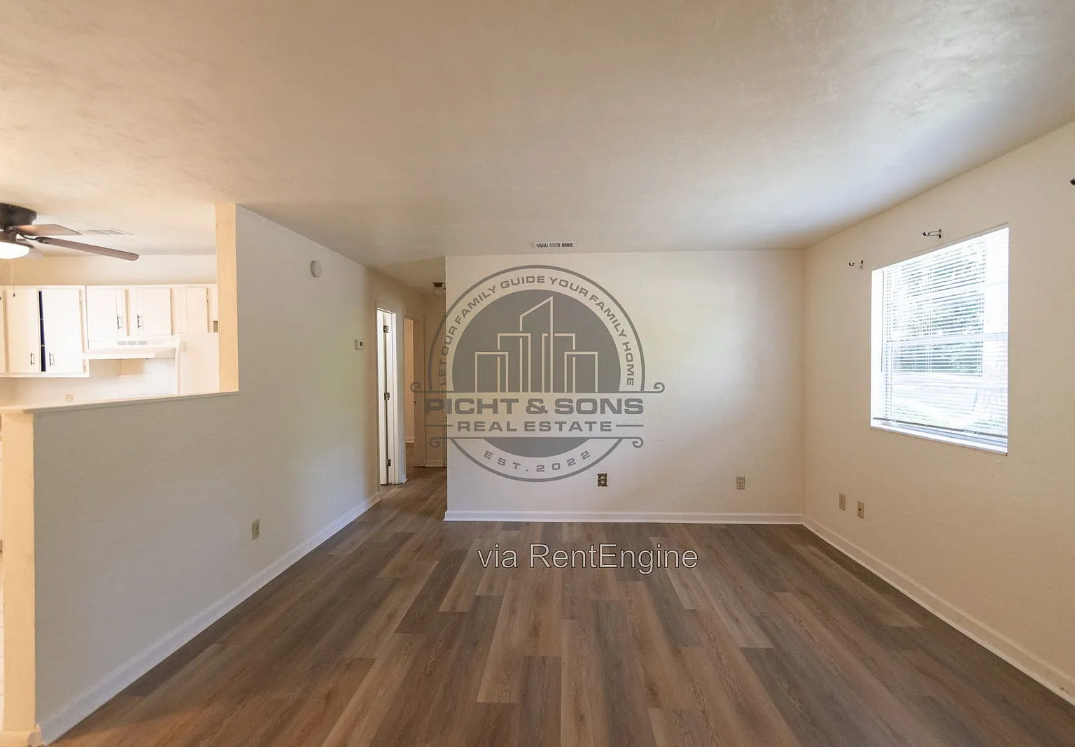 2 bed, 1.0 bath, 786 sqft, $1,075 — Photo 4