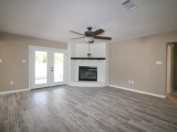 3rd image of 7740 Yellowstone Dr