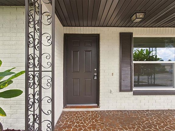 4th image of 7215 ROBSTOWN DRIVE