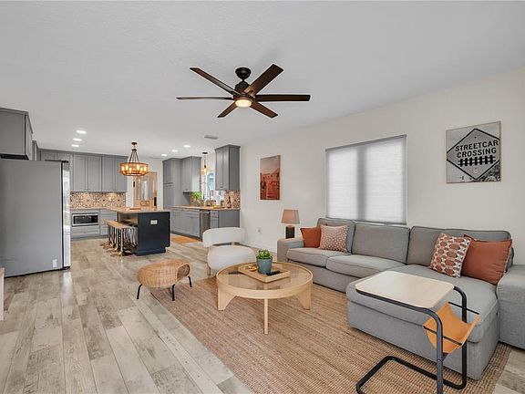 5th image of 1207 W Adalee St