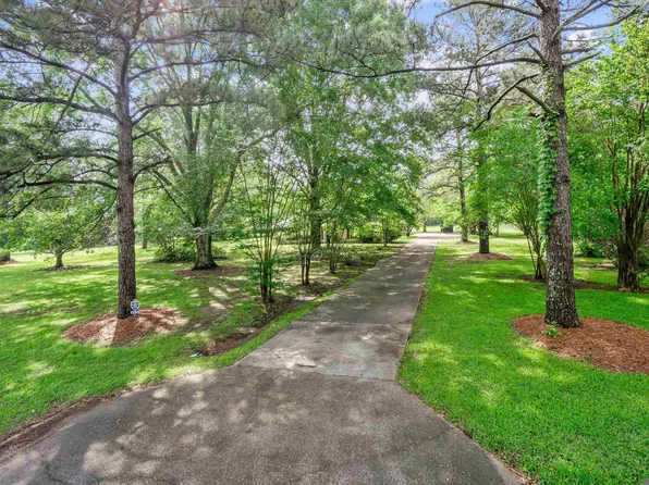 1253 Cordoba Dr, Zachary, LA 70791