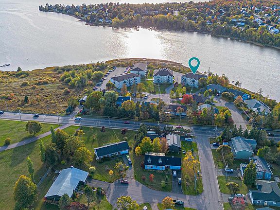 4th image of 18 Waterview Hts #12