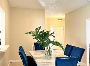 6 Bentwater Cir, Boynton Beach, FL 33426