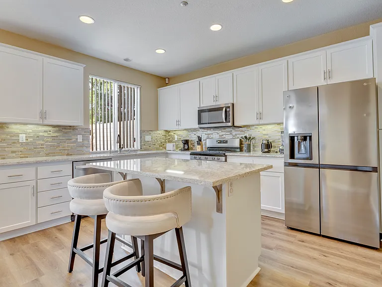 7476 Peppertree Ln — Photo 14