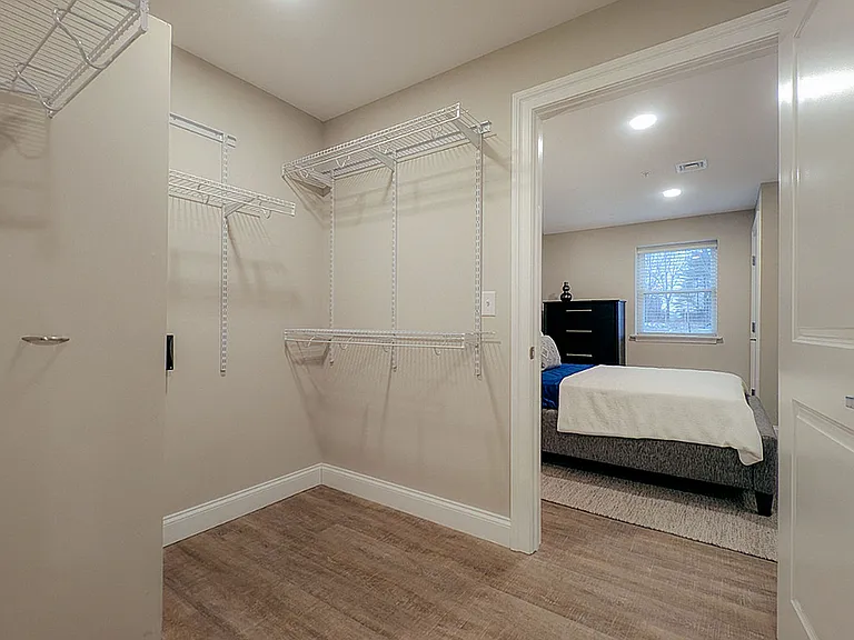 A2 Model - Bedroom Closet