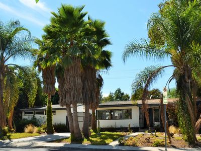 5323 Don Pio Dr, Woodland Hills, CA, 91364