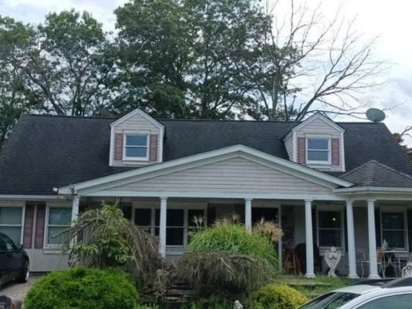 56 Clymer St, Port Jefferson Station, NY 11776