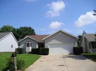 921 W Butterfield Dr, Nixa, MO 65714