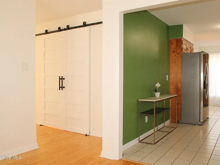 1624 E Indiana Ave #13 — Photo 16