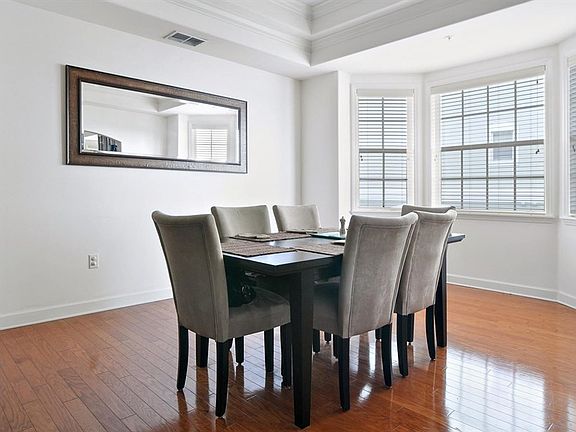 3rd image of 8767 The Esplanade APT 37
