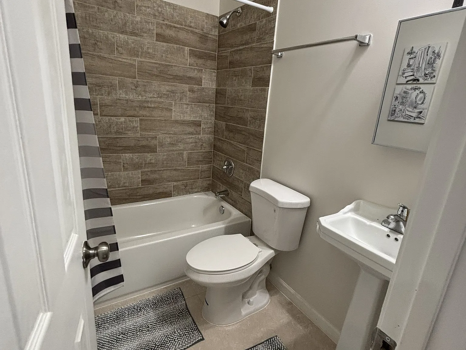 6005 Eads Street Northeast - 1 — Photo 2