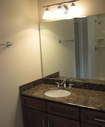4th image of 444 Central Ave #203