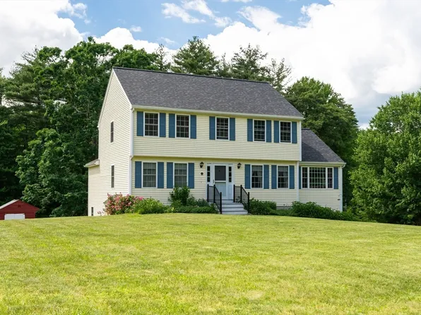 10 Ashley St, Pepperell, MA 01463