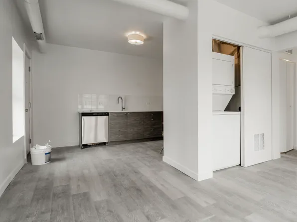 1712 W Glenlake Ave APT 3E, Chicago, IL 60660
