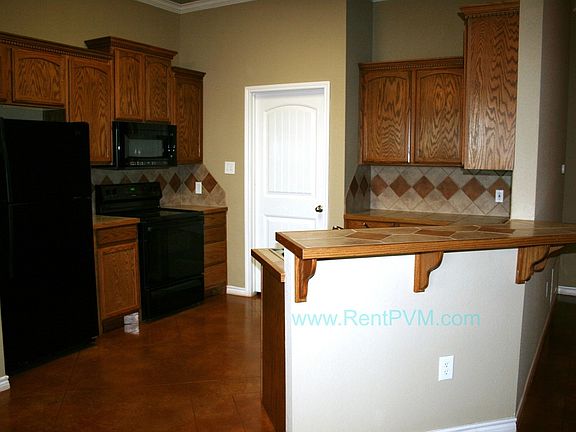 2nd image of 3013 Beauford St #3013