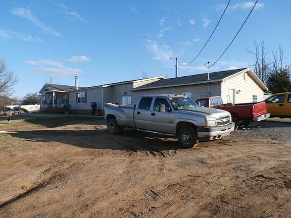 2nd image of 3323 County Street 2764