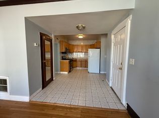 2859 N Springfield Ave #1E, Chicago, IL 60618