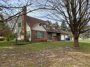5835 Canton Dr, Kalamazoo, MI 49004