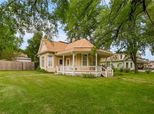 1312 SW Clinton St, Oak Grove, MO 64075