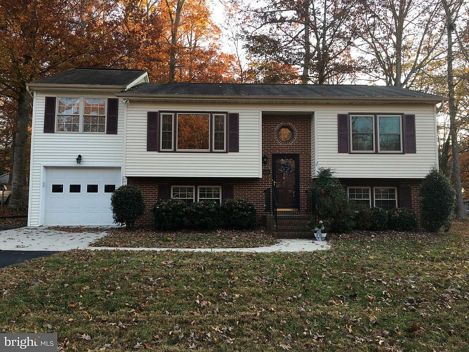 1st image of 100 Roanoke St