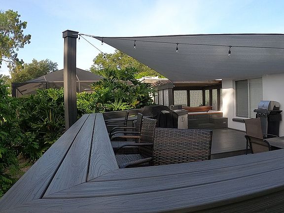3rd image of 10607 Carrollwood Dr
