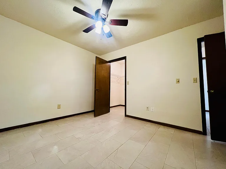 35115 Whispering Oaks Blvd — Photo 17