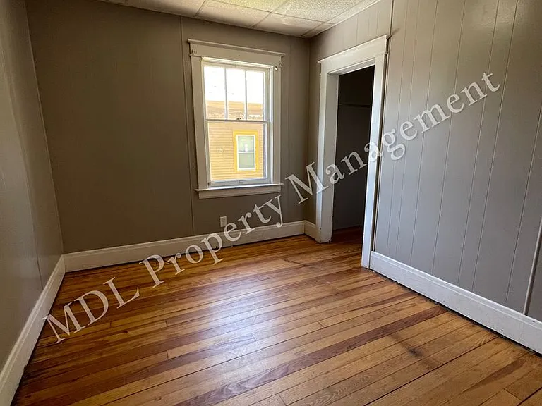 1715 Green St — Photo 12