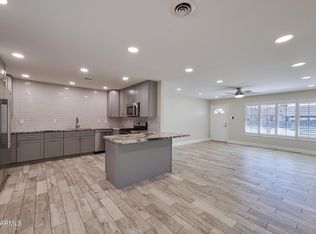 8150 E Mitchell Dr, Scottsdale, AZ 85251