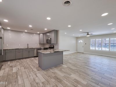 8150 E Mitchell Dr, Scottsdale, AZ, 85251