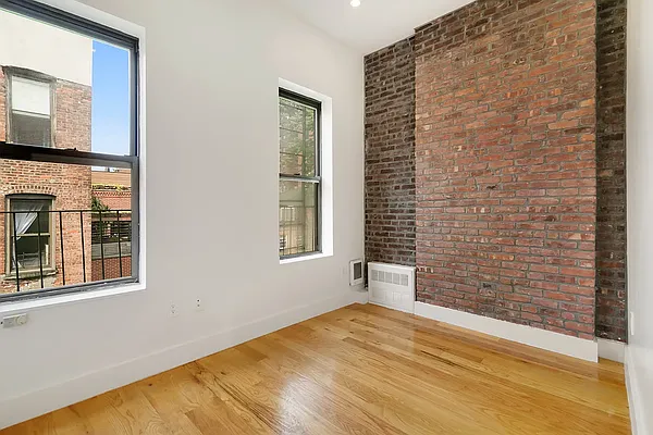 Rented by Compass | media 2
