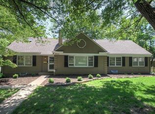 9801 Overbrook Rd, Leawood, KS 66206