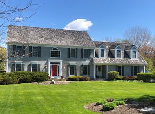 5235 Hilltop Rd, Long Grove, IL 60047