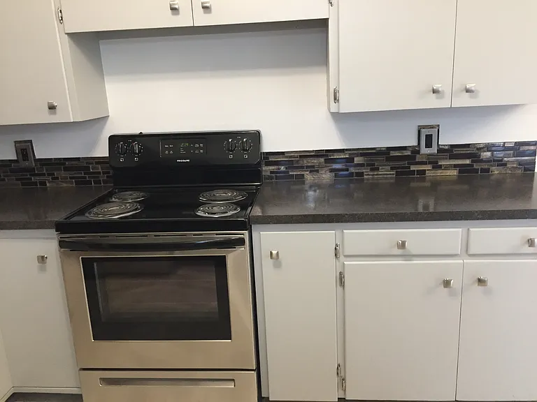 111 Fay St — Photo 8