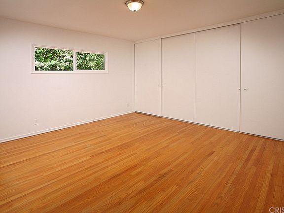 5th image of 19832 Bassett St