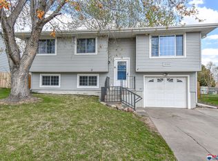 3120 NW 6th St, Lincoln, NE 68521