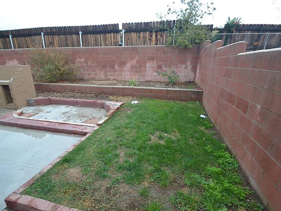 3rd image of 7143 Bradford Ave