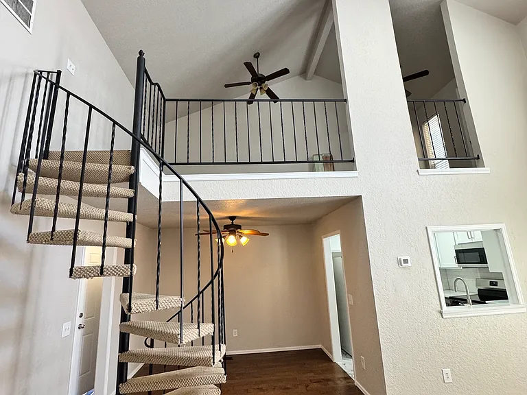 405 Sundance Ln #1 — Photo 12