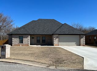 36 Blue Meadow Dr, Elgin, OK 73538