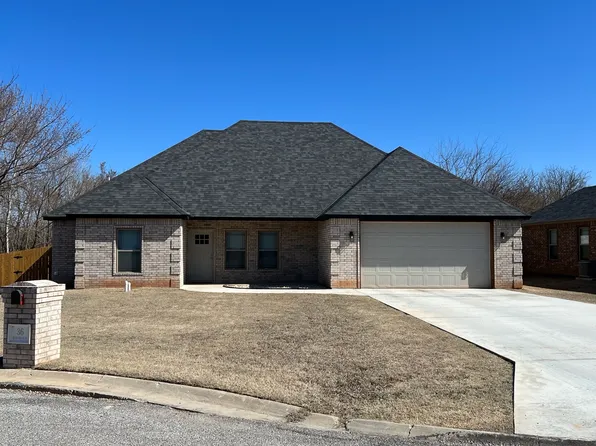 36 Blue Meadow Dr, Elgin, OK 73538